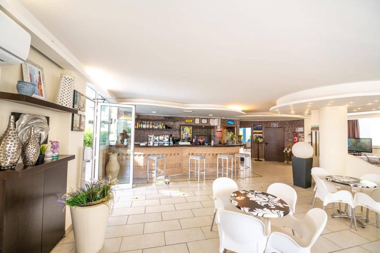 Di Matteo Hotel Roseto Degli Abruzzi Exterior foto
